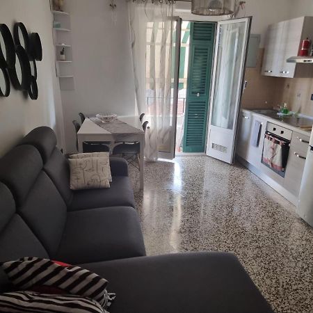 Al Mare Da Gaia Apartment Савона Екстериор снимка